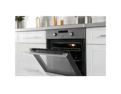 Professional domestic oven cleaning service in Southend